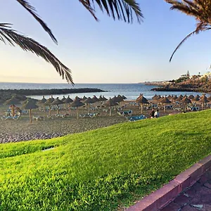 Beach&pool In Playa de las Américas